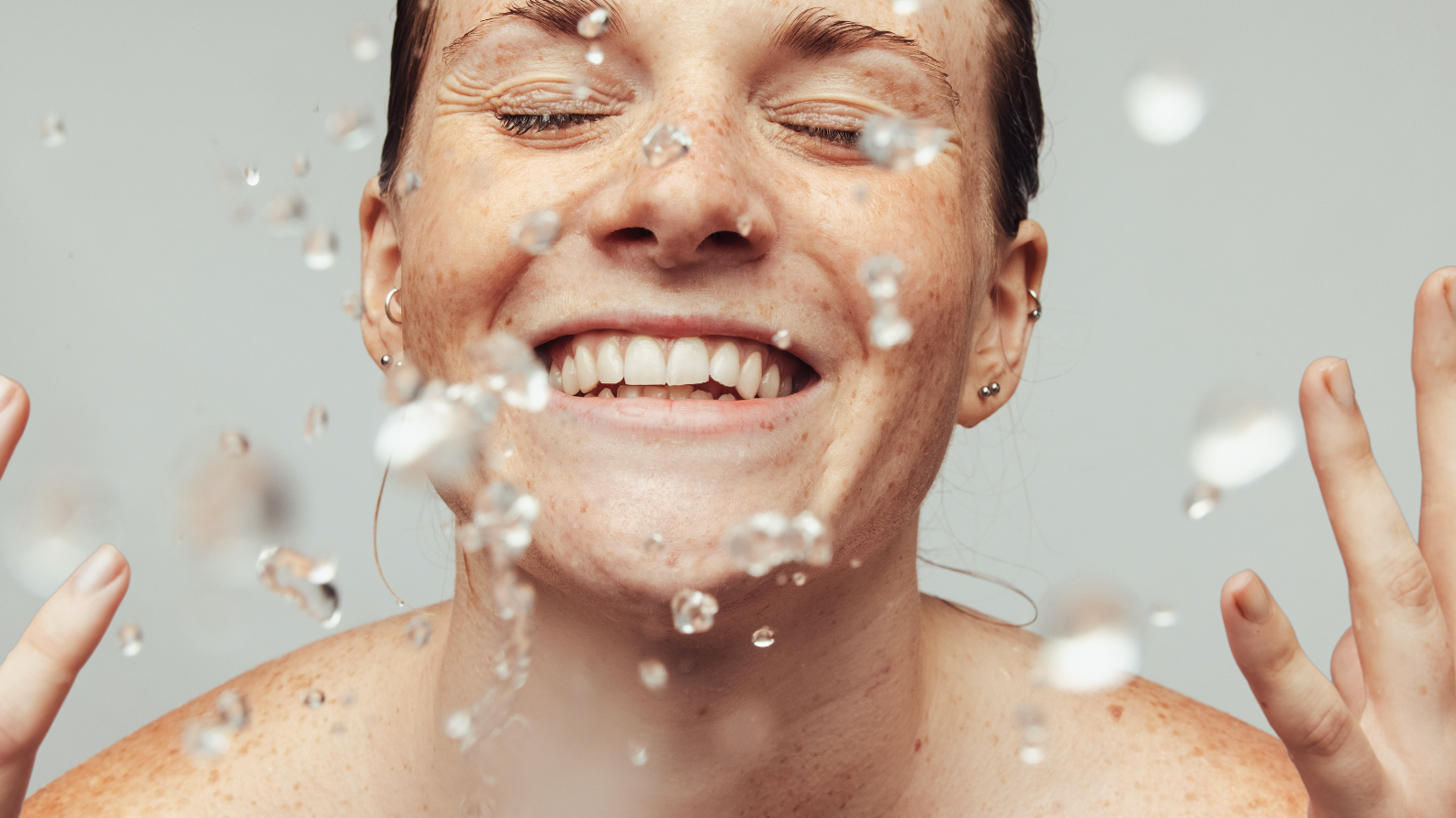 L’hydratation de la peau : comprendre ce dont la peau a réellement besoin
