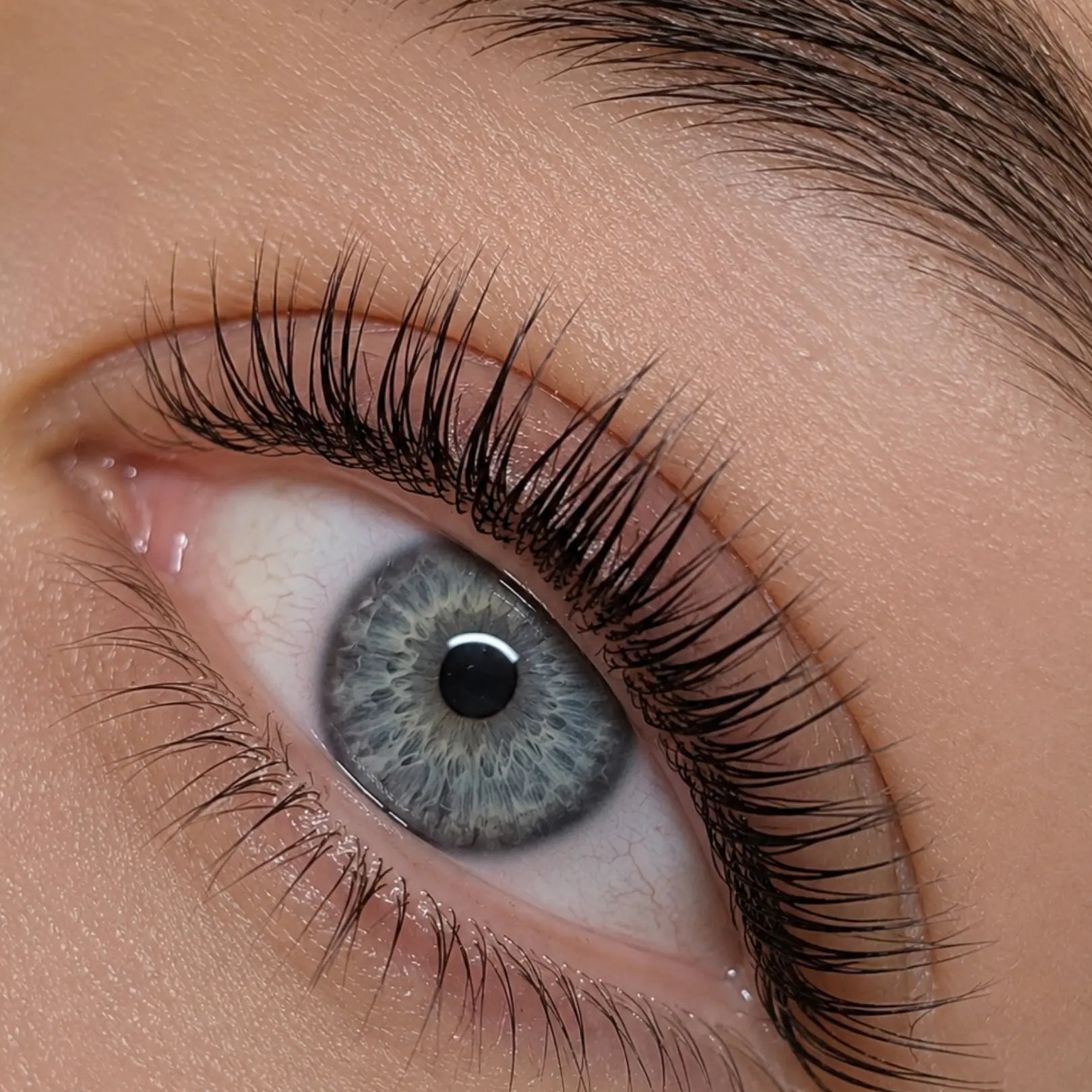 Des soins ciblés et naturels pour de beaux yeux